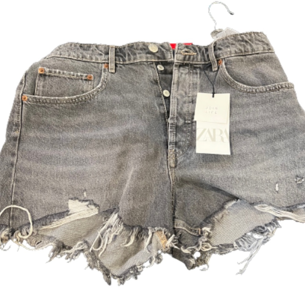 **NWT*** Zara  hi-rise shorts size 12